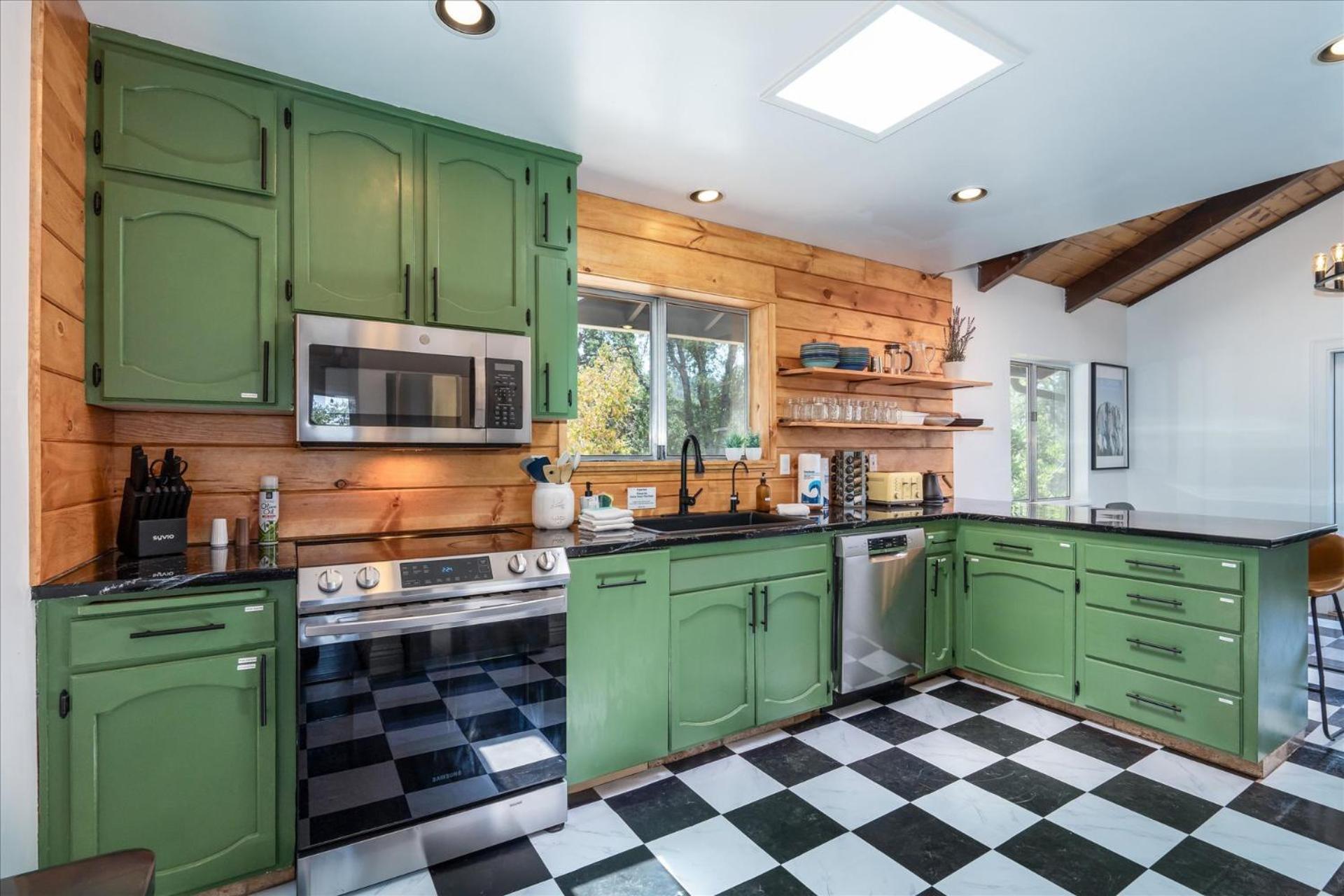 Yosemite Lookout Lodge W/ Hot Tub, Firepits, Game Room, And More Oakhurst Exterior foto