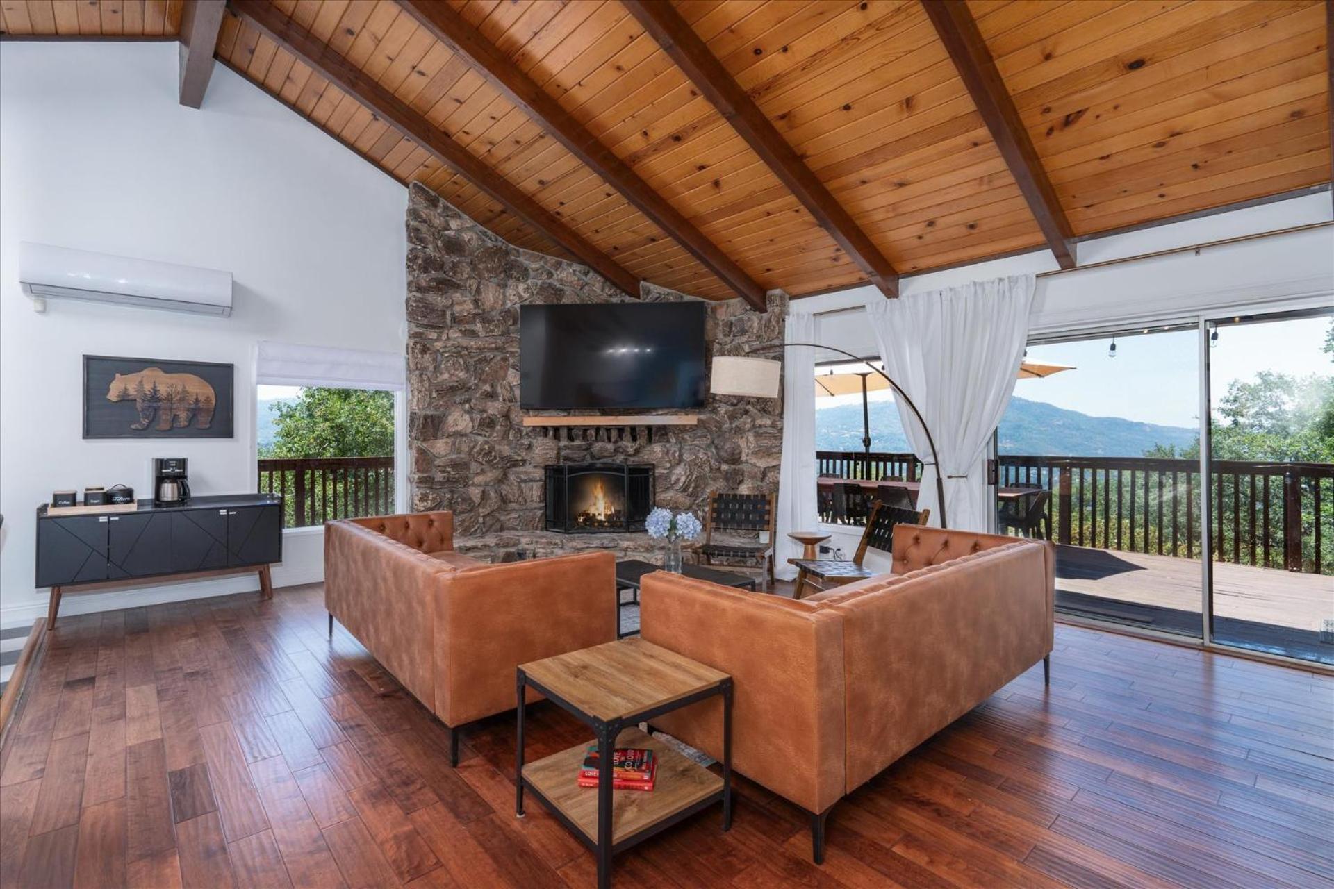 Yosemite Lookout Lodge W/ Hot Tub, Firepits, Game Room, And More Oakhurst Exterior foto