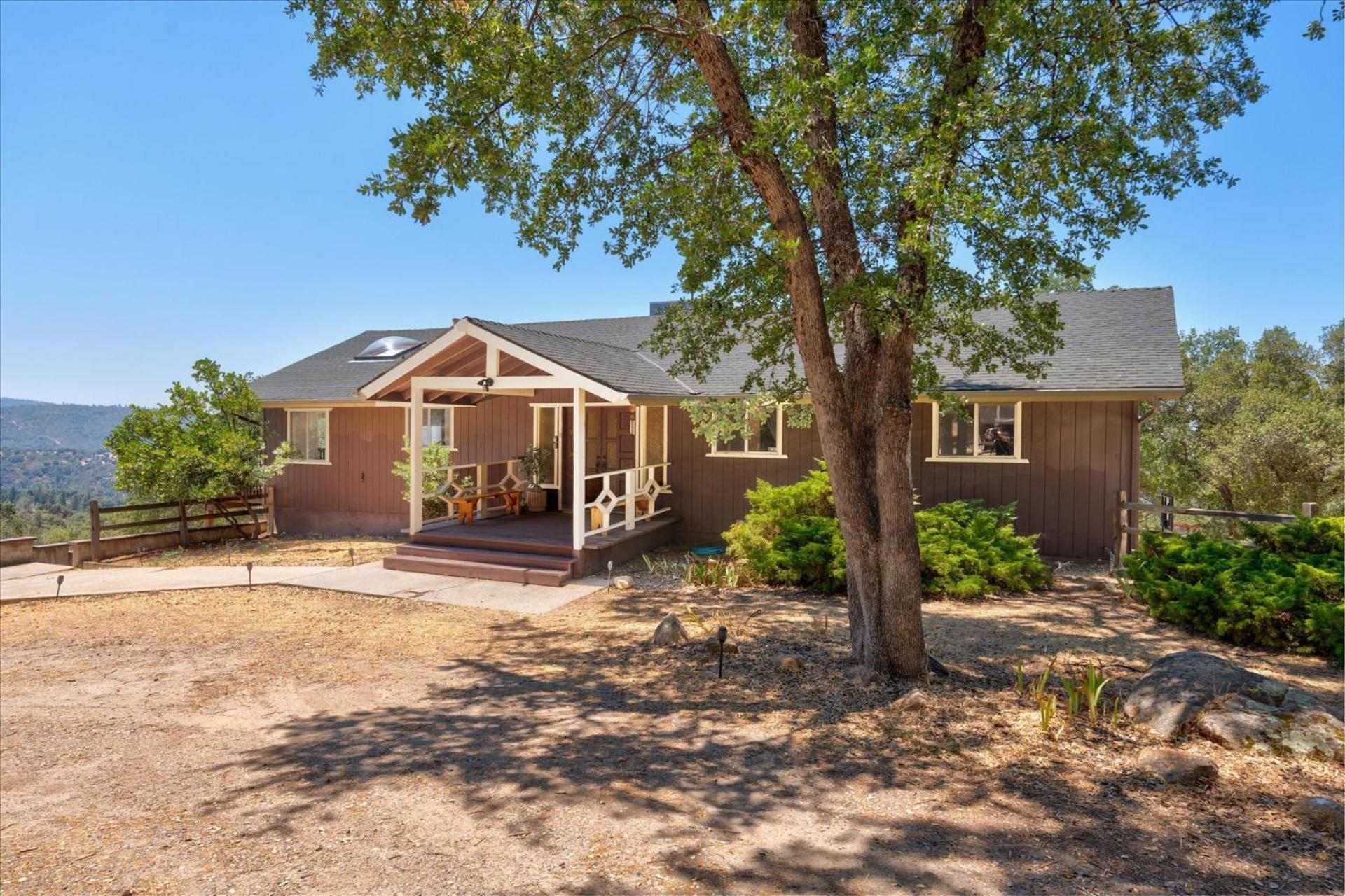 Yosemite Lookout Lodge W/ Hot Tub, Firepits, Game Room, And More Oakhurst Exterior foto