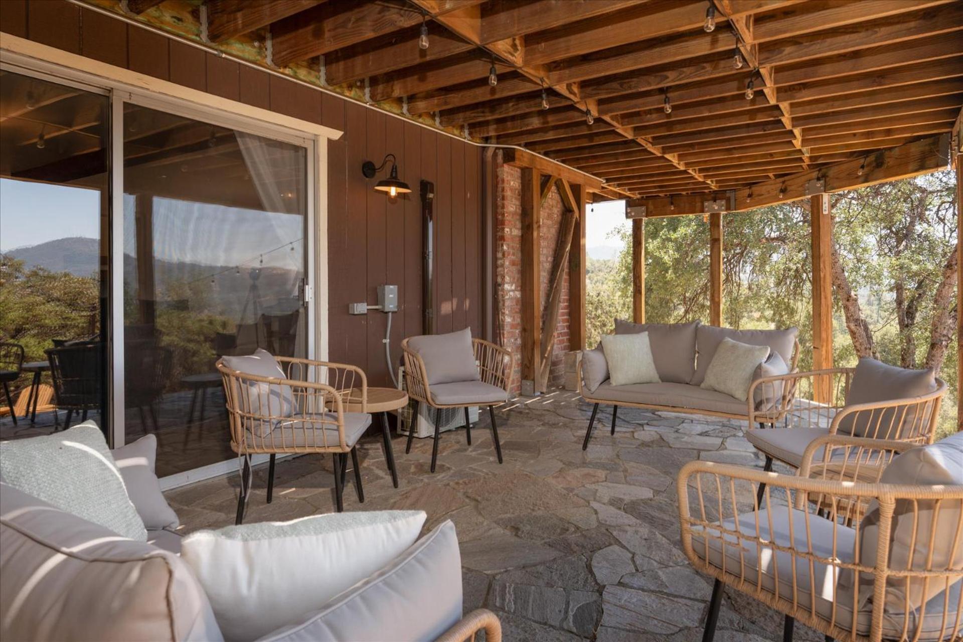 Yosemite Lookout Lodge W/ Hot Tub, Firepits, Game Room, And More Oakhurst Exterior foto