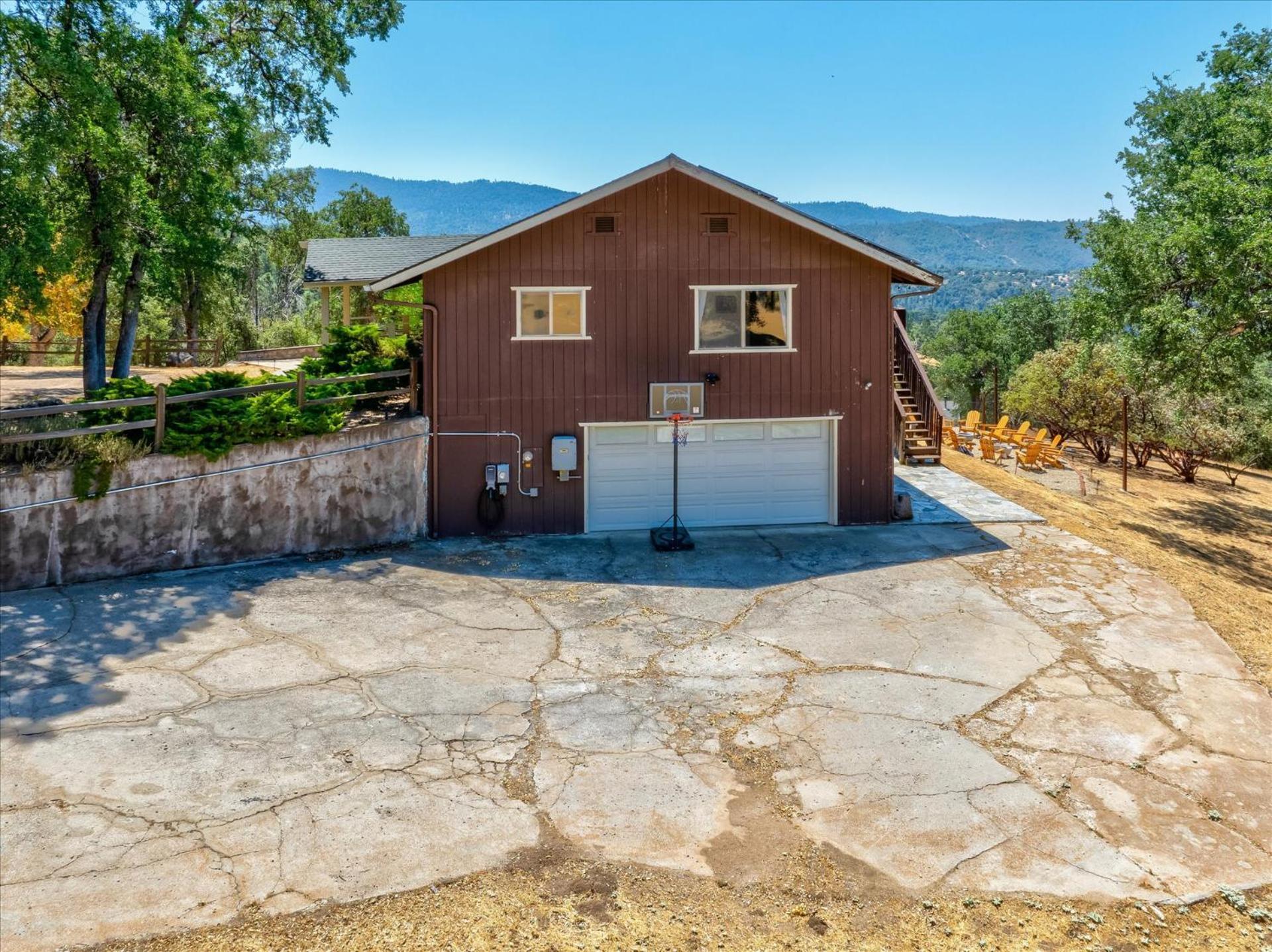 Yosemite Lookout Lodge W/ Hot Tub, Firepits, Game Room, And More Oakhurst Exterior foto