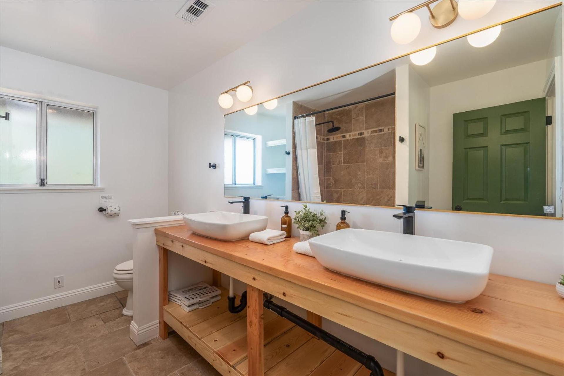 Yosemite Lookout Lodge W/ Hot Tub, Firepits, Game Room, And More Oakhurst Exterior foto