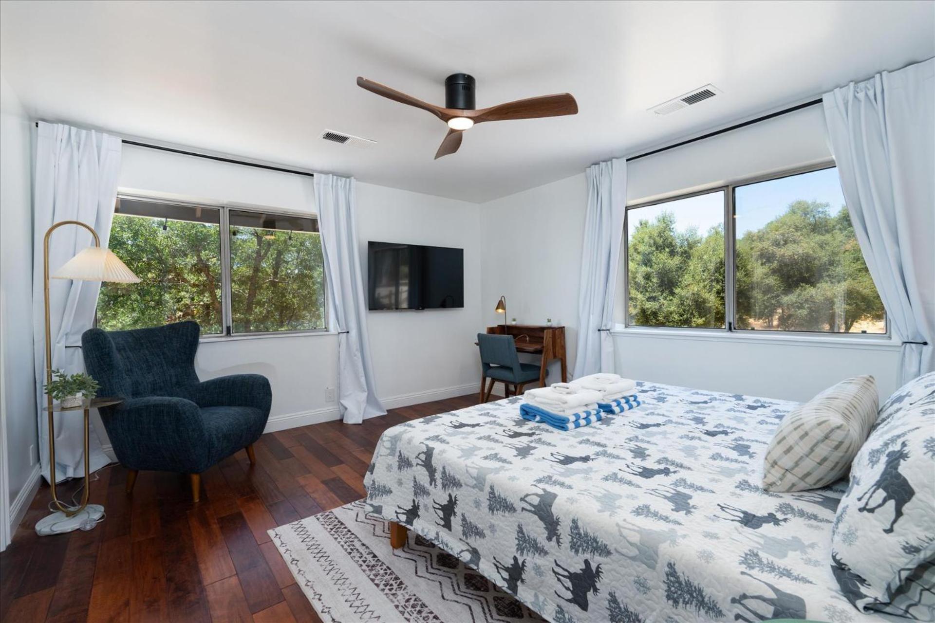 Yosemite Lookout Lodge W/ Hot Tub, Firepits, Game Room, And More Oakhurst Exterior foto